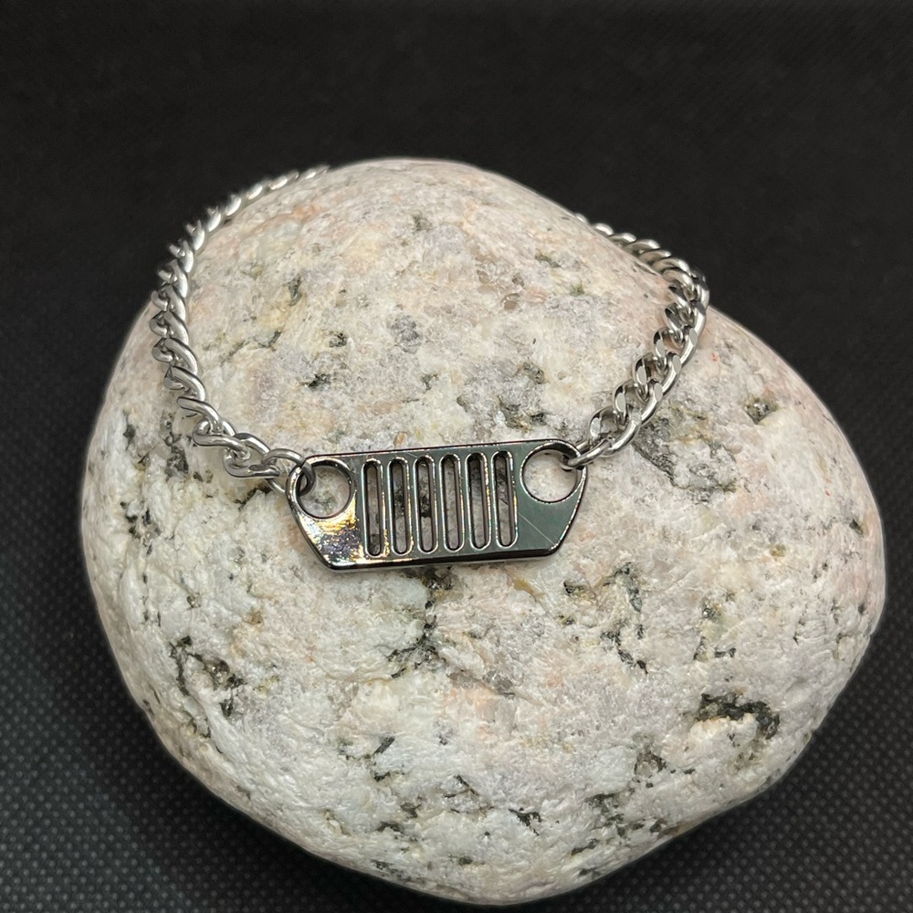 *NEW* Gunmetal Off-road Grill BRACELET for the 4x4 Enthusiast! Unique & Fun!